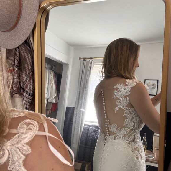 NEVER WORN WAITOMO WEDDING DRESS SIZE 10 - Picture 7 of 11